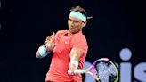 Rafael Nadal volvió a competir después de 347 días: lo hizo con una derrota en dobles en Brisbane y fue ovacionado por el público de Australia