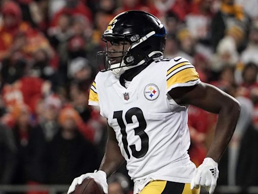 Could Steelers Re-Sign Former WR?