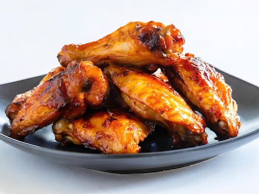 These restaurants are offering deals for National Chicken Wing Day