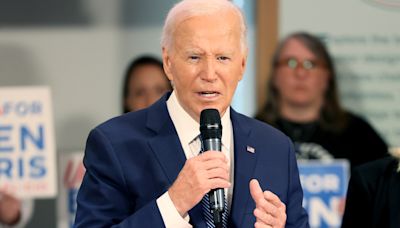 Biden visita al mayor sindicato del país para reafirmar su apoyo en medio de las presiones