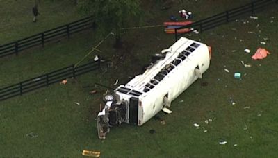 At least 8 people killed in Florida bus crash; dozens injured