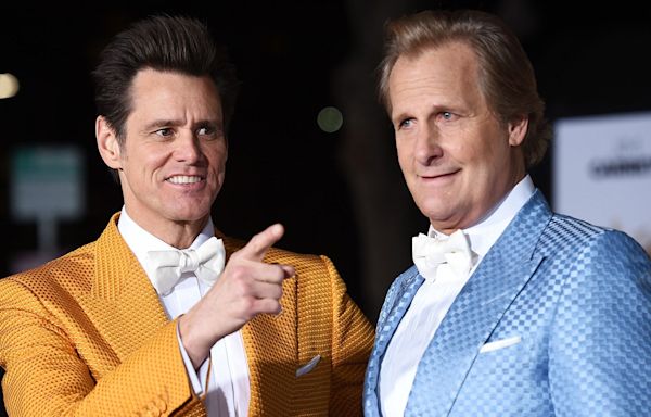 'A Man in Full' star Jeff Daniels says Jim Carrey stopped him from quitting showbiz