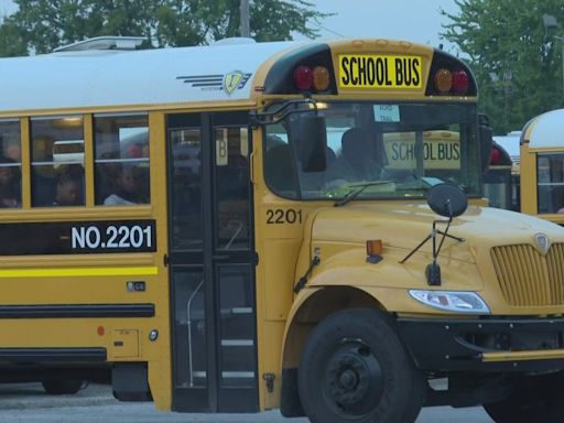 Watch Live | JCPS Board voting on proposed school start time changes for 2024-25