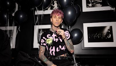 Machine Gun Kelly debuts wild new body modification