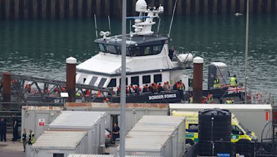 More migrants brought to Dover as people smugglers exploit calm sea