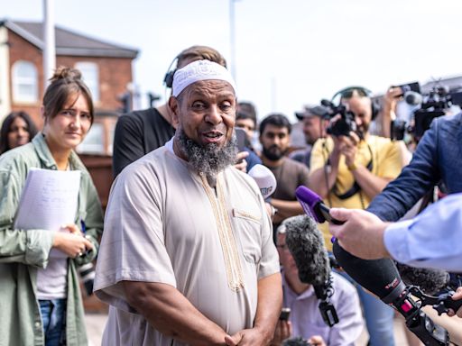 Mosque chairman feared rioters would break in and burn building down