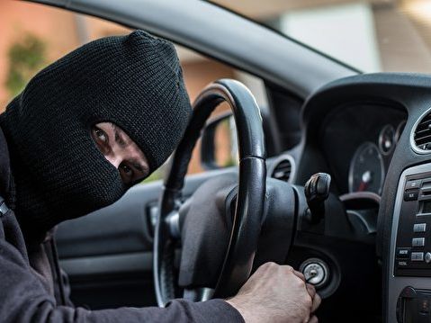 加拿大持槍劫車匪綁架中國留學生 搶走車物