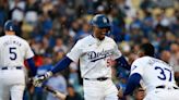 Dodgers blow lead, bounce back to beat Reds