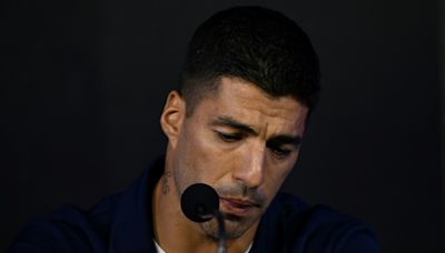 Uruguay star Luis Suarez announces retirement from international football