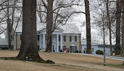 Elvis Presley’s ‘Graceland’ Foreclosure Sale Ends As Company Apparently Withdraws Claims