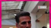 Akshay Kumar Snapped by Paparazzi During 'Sarfira' Promotion! | Entertainment - Times of India Videos