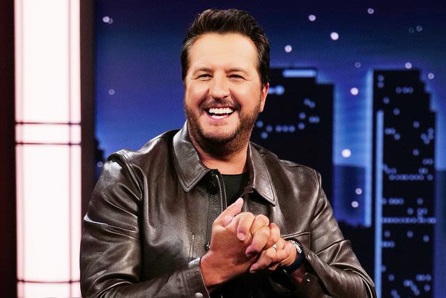 Luke Bryan Jokingly Blames Recent Stage Falls on His Height — 'Not Alcohol'