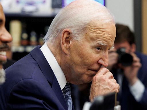 Aumenta la presión en el partido demócrata contra la candidatura de Biden