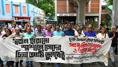 Bangladesh protest leaders taken from hospital by police