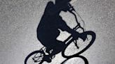 Presentan iniciativa de ley para que ciclistas y motociclistas usen chaleco reflejante