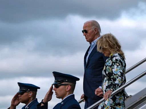 El círculo de Biden se reduce mientras los demócratas temen la ruina electoral