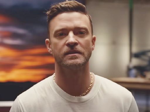 Justin Timberlake Did L-Sit Ring Chin-Ups With A Weighted Vest And A Medicine Ball, And It’s Exhausting...