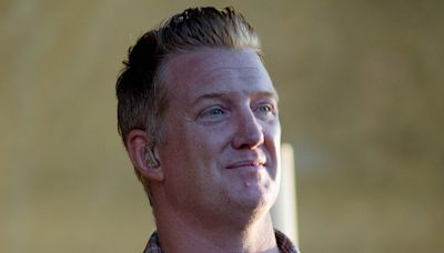 Les Queens Of The Stone Age annulent leur tournée, le leader Josh Homme devant être opéré d'urgence