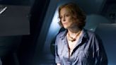 Sigourney Weaver In Talks To Join Star Wars Movie The Mandalorian & Grogu - SlashFilm