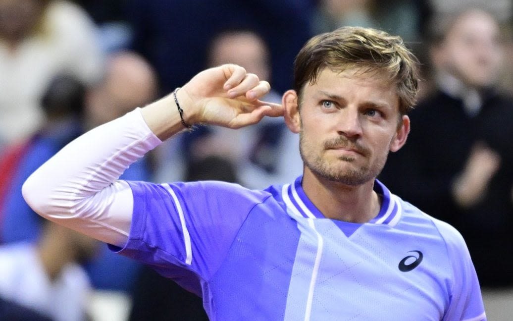 French Open crowd ‘becoming like football’ says David Goffin after three hours of abuse