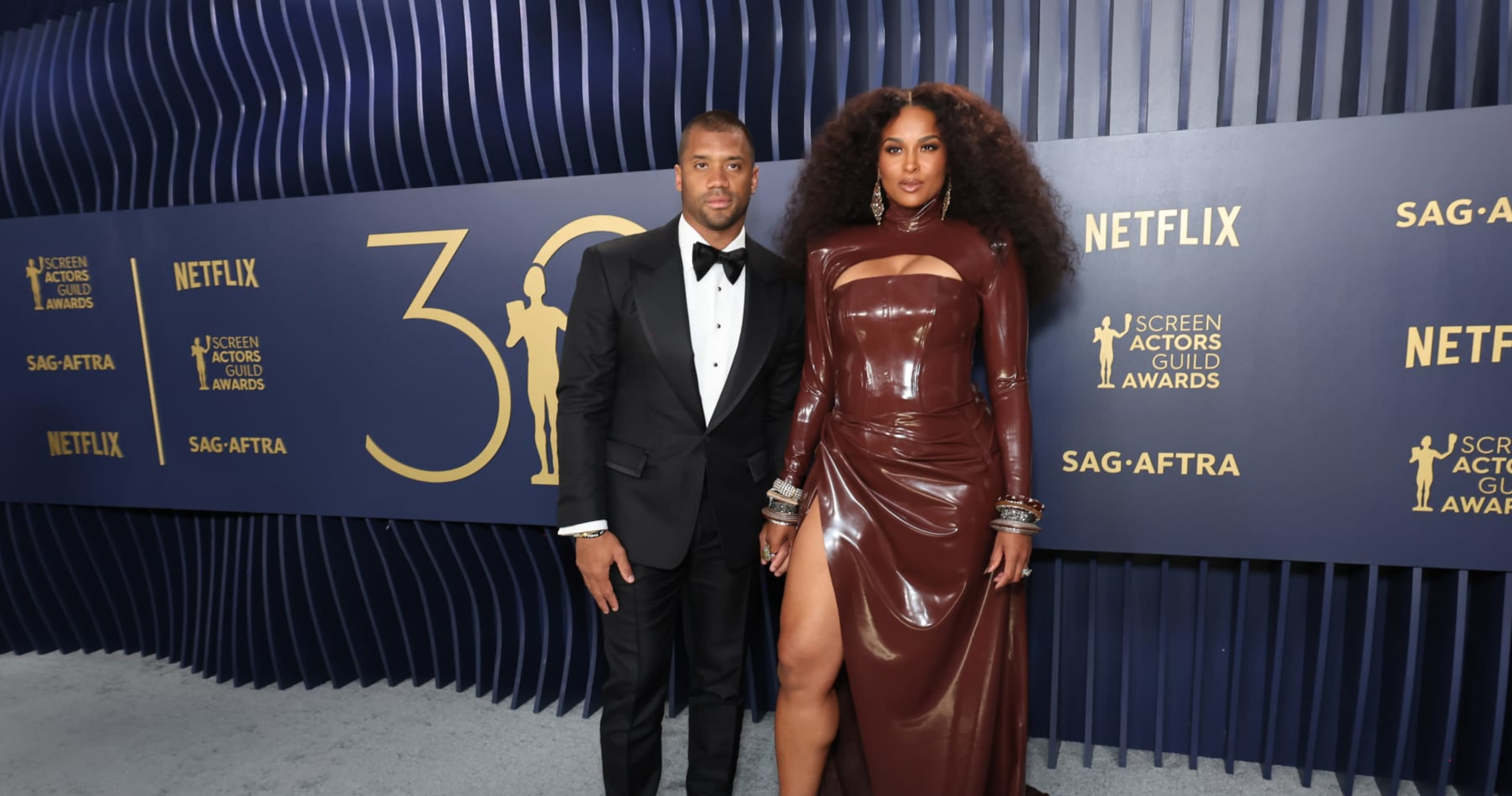 Report: Russell Wilson, Wife Ciara to Land $31M After Selling Seattle Mansion, Estate