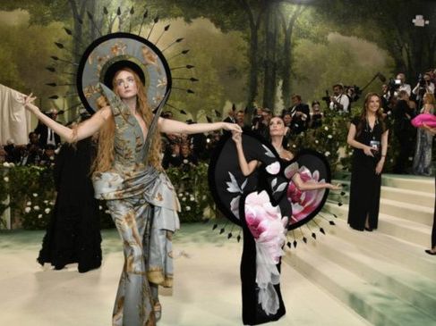 Un cuento de hadas: entre flores y lujo, lo mejor de la Met Gala