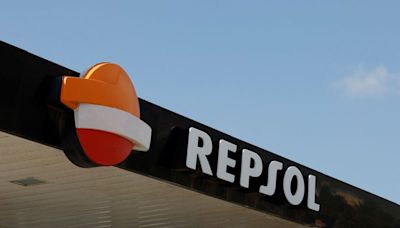 Santos y Repsol analizan vender participaciones en yacimientos petrolíferos de Alaska, según fuentes