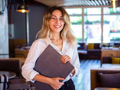 Restaurant Hosts Say These Are The 6 Worst Things You Can Say Or Do To Them