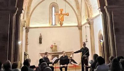 El Festival de la Ría llena la iglesia de la Oliva