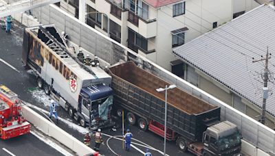 日本埼玉縣首都高「連環車禍」 3人死亡、3車起火燃燒