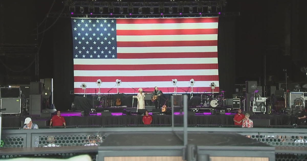 Fans celebrate Independence Day at Willie Nelson's 4th of July Picnic in Camden