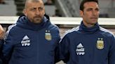 Samuel dice que Scaloni está "amargado" por la sanción que lo aleja del banquillo