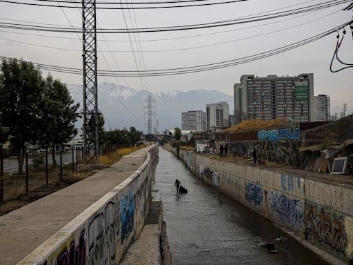 Chileans confront a homelessness crisis, a first for one of South America's richest countries