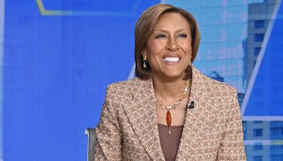 Robin Roberts Reveals The Reason Behind Her Bandaged Wrist On 'GMA'