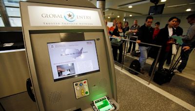 CBP lanza en Aeropuerto Internacional de St. Louis aplicación Global Entry que agiliza proceso de ingreso a EE.UU. - La Opinión