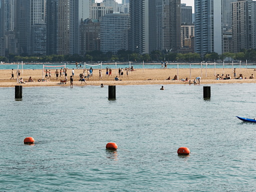 Opening date for Chicago's beaches announced as summer approaches