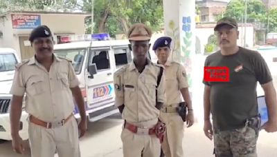 Bihar: 18-Year-Old 'Conned' Into Paying Rs 2 Lakh To 'Become IPS Officer', Video Viral | WATCH