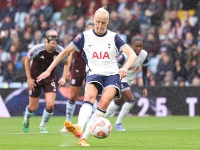 Villa and Spurs draw after Arsenal, United and City win: WSL – as it happened