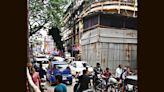 In 3-km radius, most pandals flout norms, citizens suffer due to traffic jams