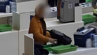 Video: detuvieron a una banda que robaba objetos personales en el control de seguridad de un aeropuerto | Mundo