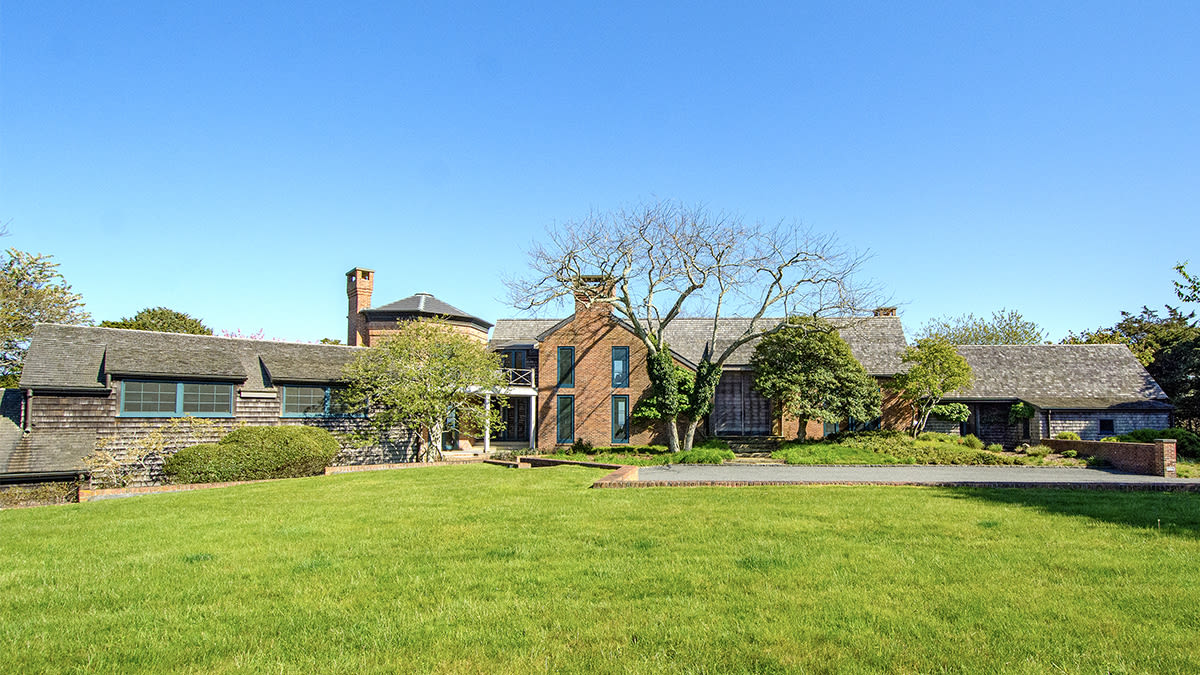 This $89 Million Compound in the Hamptons Sits on a Sweeping Parcel of Farmland