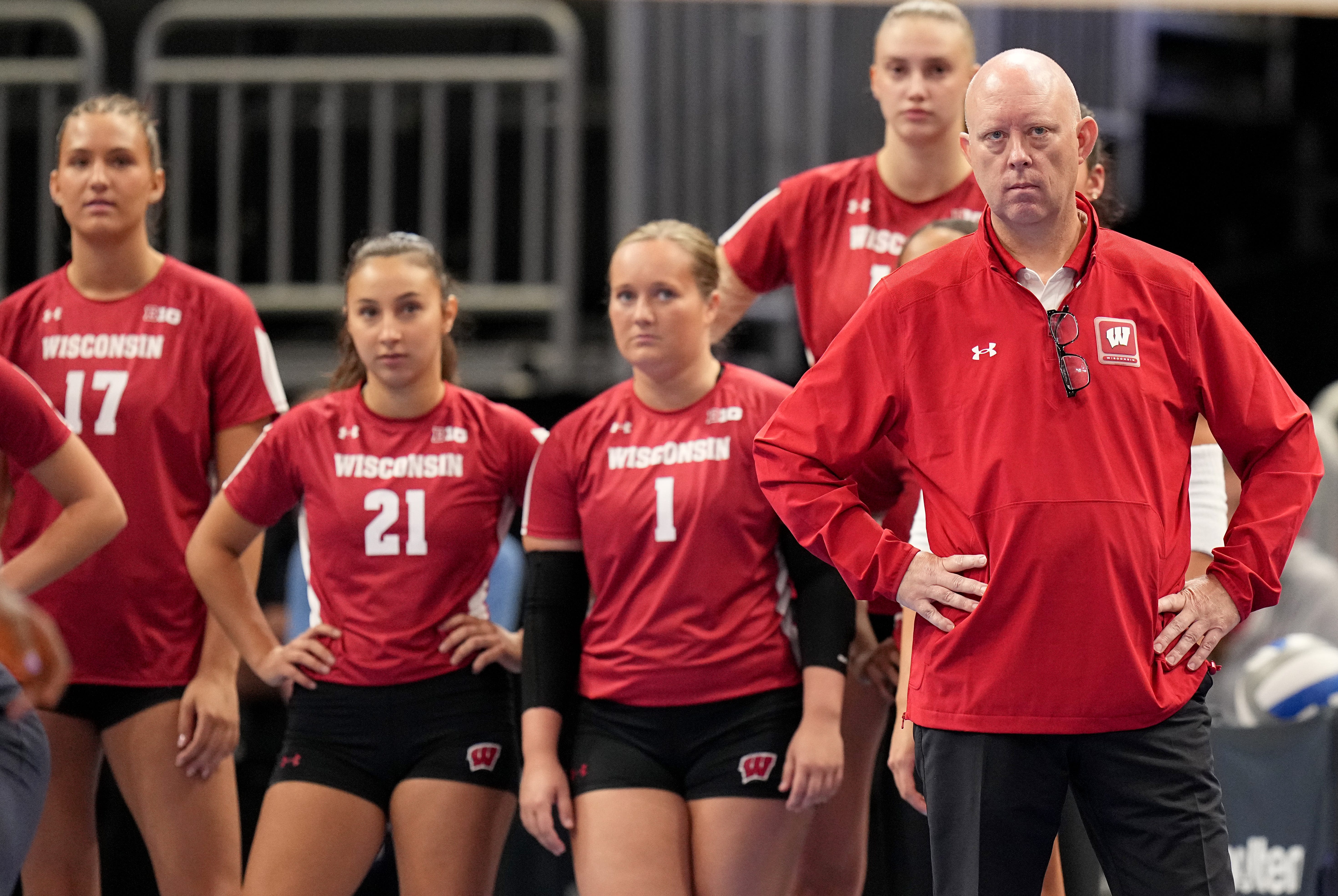 'Fired up for future of Badgers volleyball': Wisconsin coach Kelly Sheffield gets raise