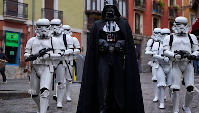 Darth Vader y sus tropas imperiales llegan a Pamplona en su lucha contra el cáncer