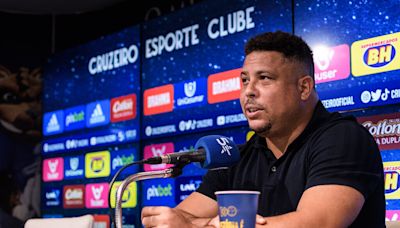 Ronaldo Fenômeno vende SAF do Cruzeiro a dono da Supermercados BH