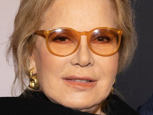 El estrellato, un accidente y el peor marido de Francia: Sylvie Vartan, los 80 años de un icono