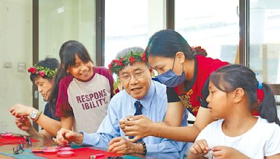 教長訪夏日樂學 推本土語言教育