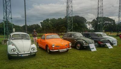 Pics: Bright vintage cars grace Bengaluru on a gloomy & overcast day | Team-BHP