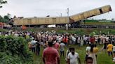 Eight killed in India train crash