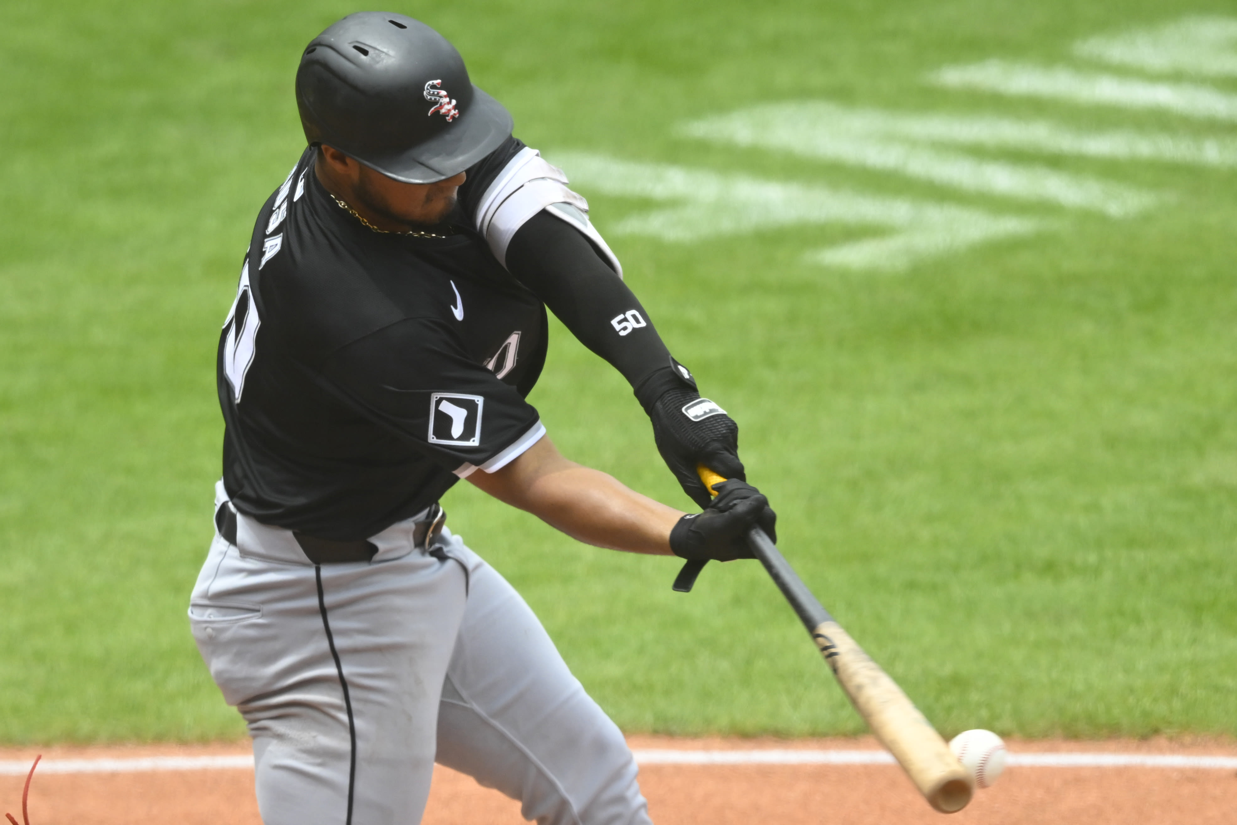 Lenyn Sosa, Paul DeJong homer in White Sox 8-4 loss to Guardians