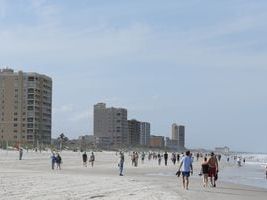 Governor vetoes bill that would prevent municipalities from enforcing vacation rental ordinances